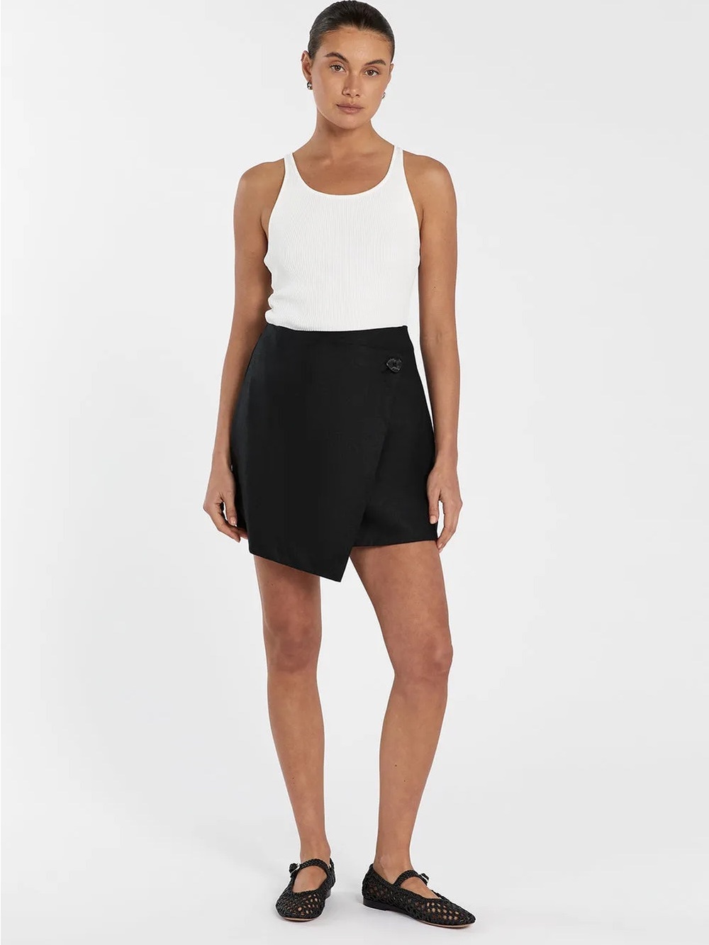 Dissh tommy black linen wrap skirt - size 4 never worn, asymmetrical